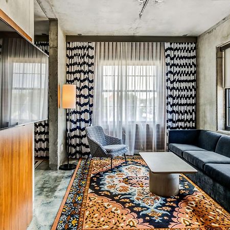 Nylo Las Colinas Hotel, Tapestry Collection By Hilton Ирвинг Экстерьер фото