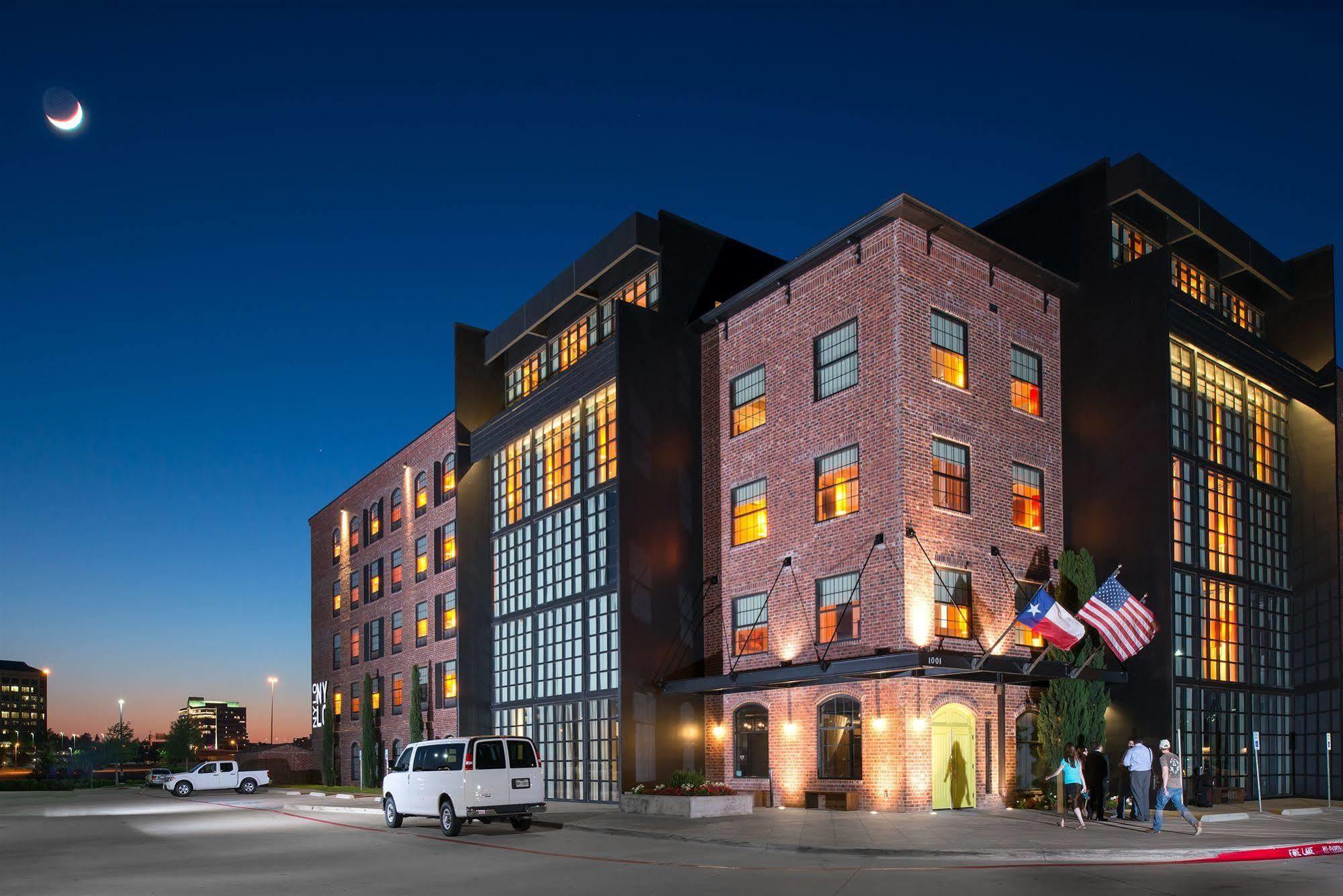 Nylo Las Colinas Hotel, Tapestry Collection By Hilton Ирвинг Экстерьер фото